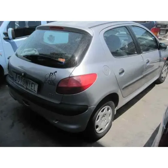 PEUGEOT 206 BERLINA '1999 XR GRIS