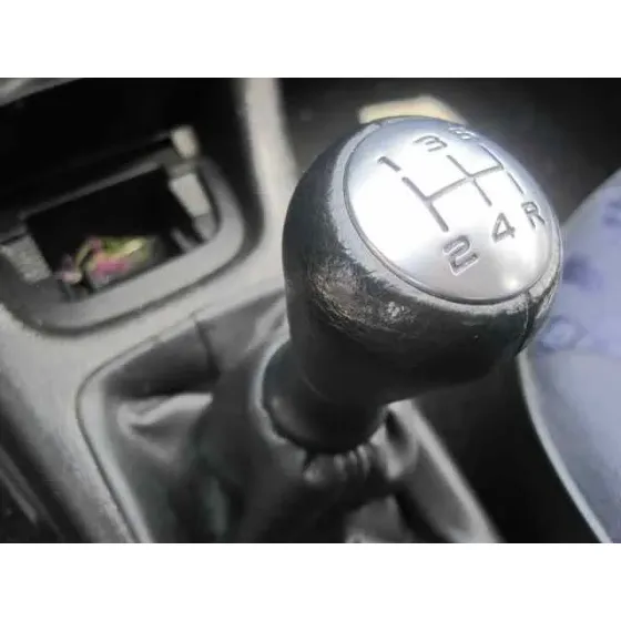 PEUGEOT 206 BERLINA '1999 XR GRIS