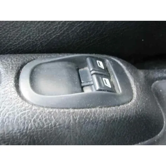 PEUGEOT 206 BERLINA '1999 XR GRIS
