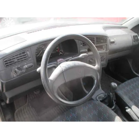 VOLKSWAGEN GOLF III BERLINA (1H1) '1994 CL BLANCO
