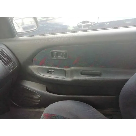 NISSAN ALMERA (N15) '1999 GX ROJO