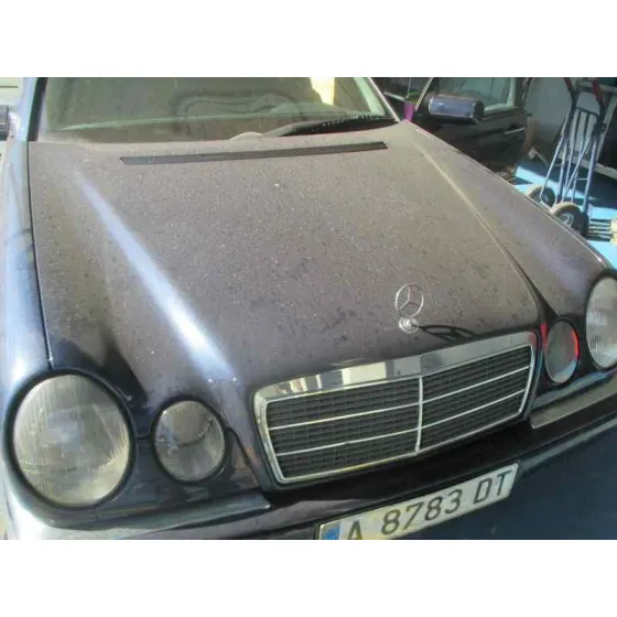 MERCEDES CLASE E (W210) BERLINA DIESEL '1998 300 TURBODIESEL (210.025) AZUL