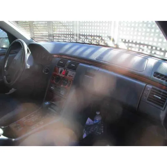 MERCEDES CLASE E (W210) BERLINA DIESEL '1998 300 TURBODIESEL (210.025) AZUL