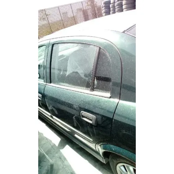 OPEL ASTRA G BERLINA '1999 CLUB VERDE