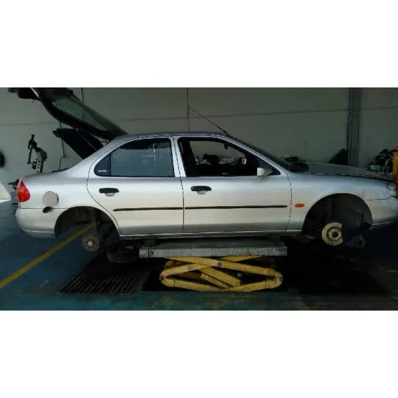 FORD MONDEO BERLINA (GD) '1999 GHIA PLATA