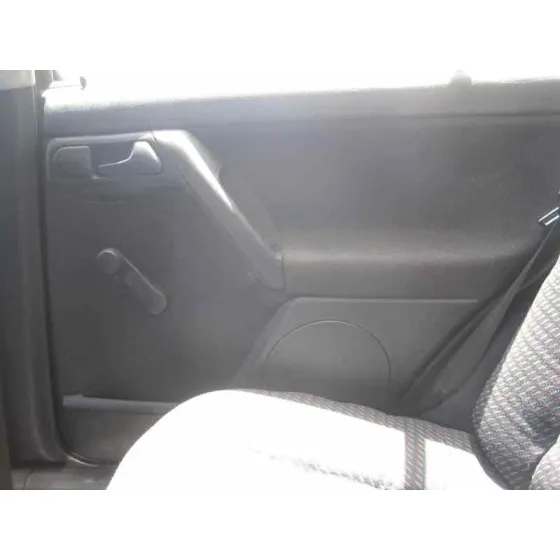 VOLKSWAGEN VENTO (1H2) '1994 CL GRANATE