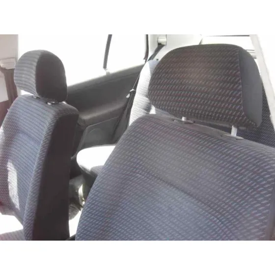 VOLKSWAGEN VENTO (1H2) '1994 CL GRANATE