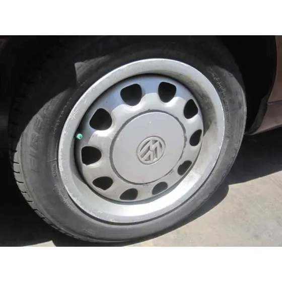 VOLKSWAGEN VENTO (1H2) '1994 CL GRANATE