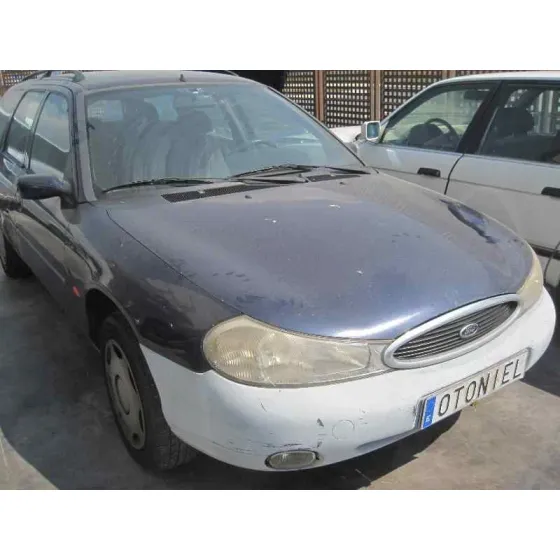 FORD MONDEO BERLINA (GD) '1998 AMBIENTE VERDE