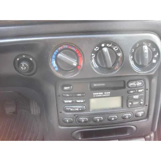 FORD MONDEO BERLINA (GD) '1998 AMBIENTE VERDE
