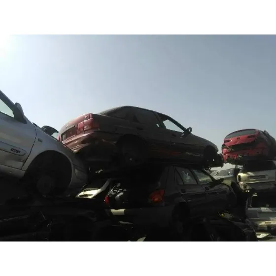 FORD ESCORT BERL./TURNIER '2000 ATLANTA BERLINA ROJO