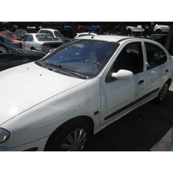 RENAULT MEGANE I FASE 2 BERLINA (BA0) '2000 1.6 16V AUTHENTIQUE (BA01/04/11) BLANCO