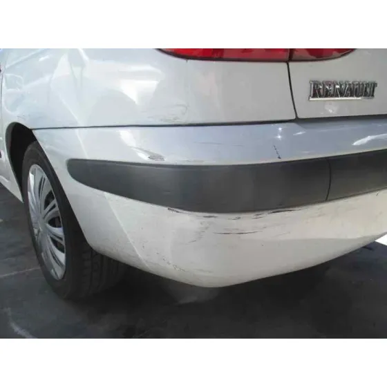 RENAULT MEGANE I FASE 2 BERLINA (BA0) '2000 1.6 16V AUTHENTIQUE (BA01/04/11) BLANCO