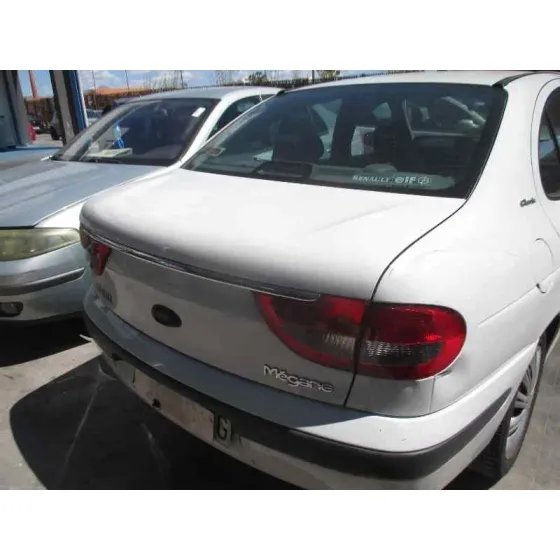 RENAULT MEGANE I FASE 2 BERLINA (BA0) '2000 1.6 16V AUTHENTIQUE (BA01/04/11) BLANCO