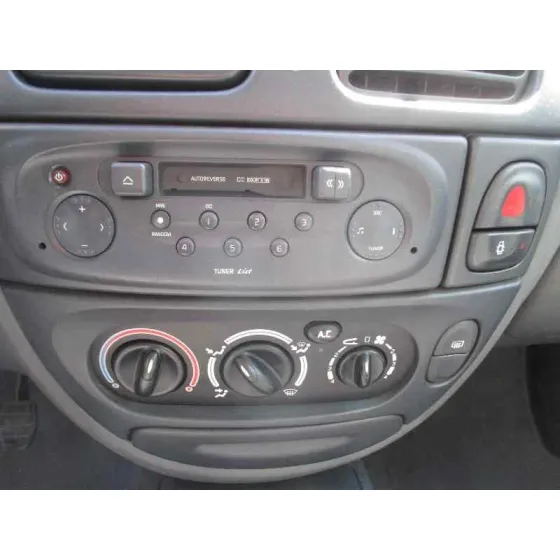 RENAULT MEGANE I FASE 2 BERLINA (BA0) '2000 1.6 16V AUTHENTIQUE (BA01/04/11) BLANCO