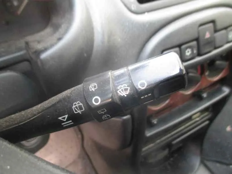 MG SERIE 25 (RF) MG ROVER SERIE 25 (RF) '2000 CLASSIC (5-PTAS.) AZUL 2000