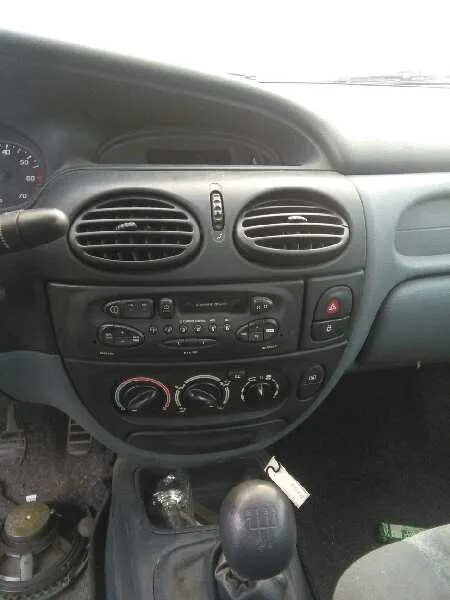 RENAULT MEGANE I CLASSIC (LA0) RENAULT MEGANE I CLASSIC (LA0) '1999 2.0 ALIZE BLANCO 1997