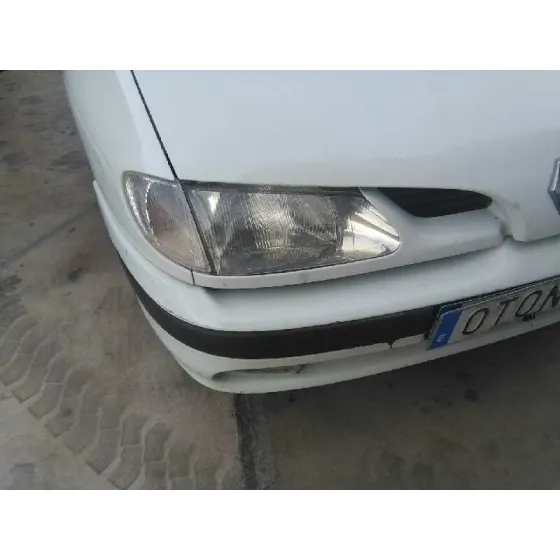 RENAULT MEGANE I CLASSIC (LA0) '1999 2.0 ALIZE BLANCO