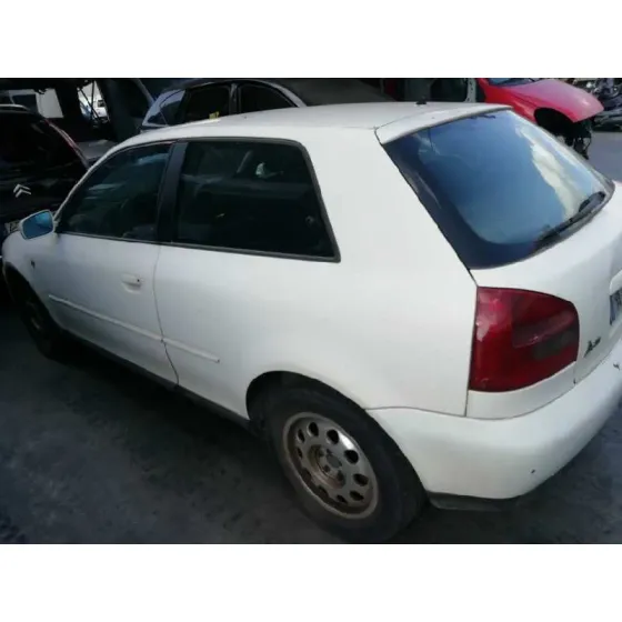 AUDI A3 (8L) '2000 1.9 TDI BLANCO