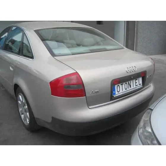 AUDI A6 BERLINA (4B2) '2000 2.5 TDI DORADO