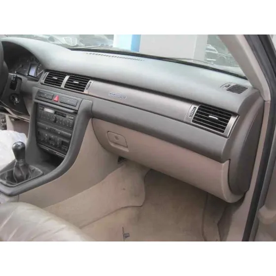 AUDI A6 BERLINA (4B2) '2000 2.5 TDI DORADO