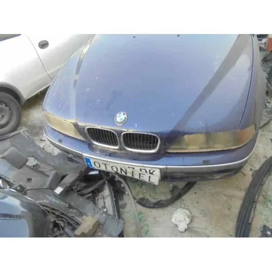 BMW SERIE 5 BERLINA (E39) '1998 525TDS AZUL OSCURO