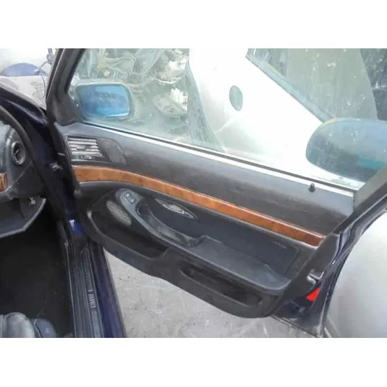 BMW SERIE 5 BERLINA (E39) '1998 525TDS AZUL OSCURO
