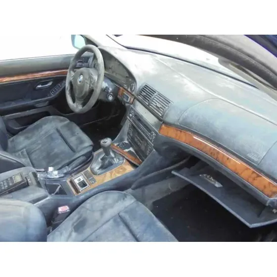 BMW SERIE 5 BERLINA (E39) '1998 525TDS AZUL OSCURO