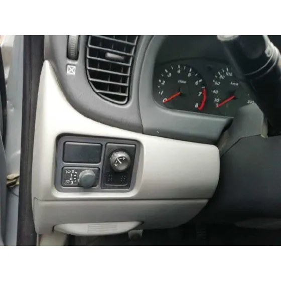 NISSAN ALMERA (N16/E) '2000 AMBIENCE GRIS PLATA