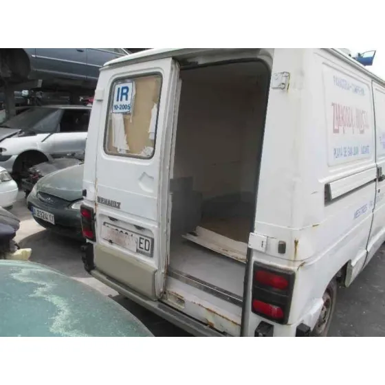 RENAULT TRAFIC (DESDE 5.89) '1999 1.9 DIESEL BLANCO