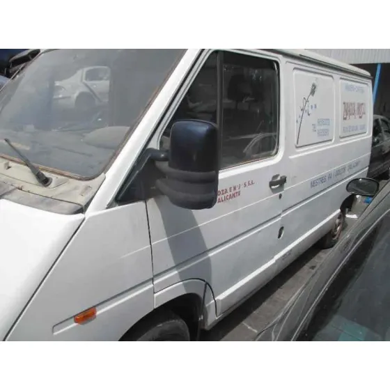RENAULT TRAFIC (DESDE 5.89) '1999 1.9 DIESEL BLANCO