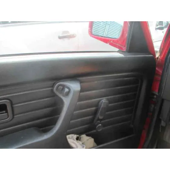 BMW SERIE 3 BERLINA (E30) '1990 316I ROJO