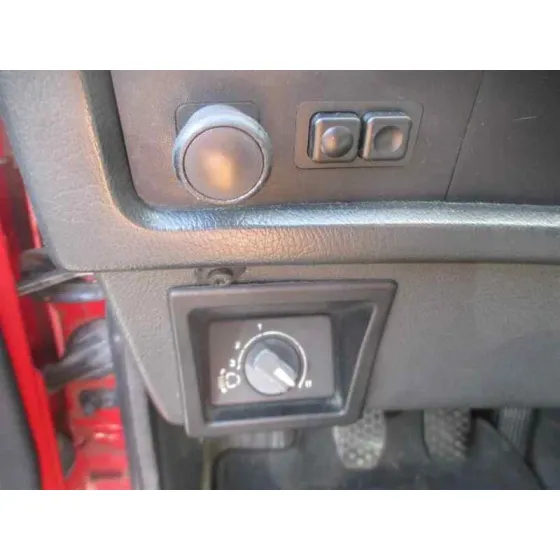 BMW SERIE 3 BERLINA (E30) '1990 316I ROJO