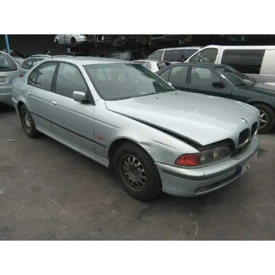 BMW SERIE 5 BERLINA (E39) '1997 525TDS VERDE