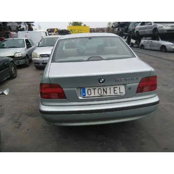 BMW SERIE 5 BERLINA (E39) '1997 525TDS VERDE