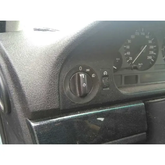 BMW SERIE 5 BERLINA (E39) '1997 525TDS VERDE