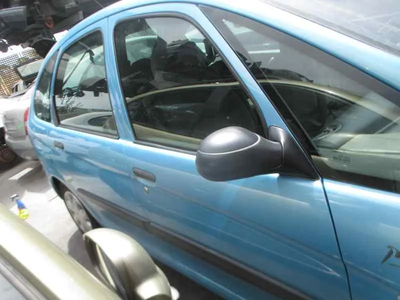 CITROEN XSARA PICASSO '2000 2.0 HDI CAT (RHY / DW10TD) AZUL CLARO