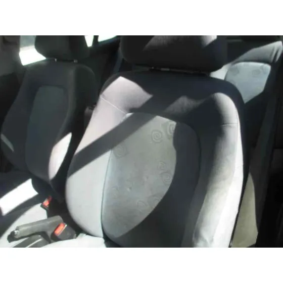 SEAT LEON (1M1) '2000 SIGNO VERDE