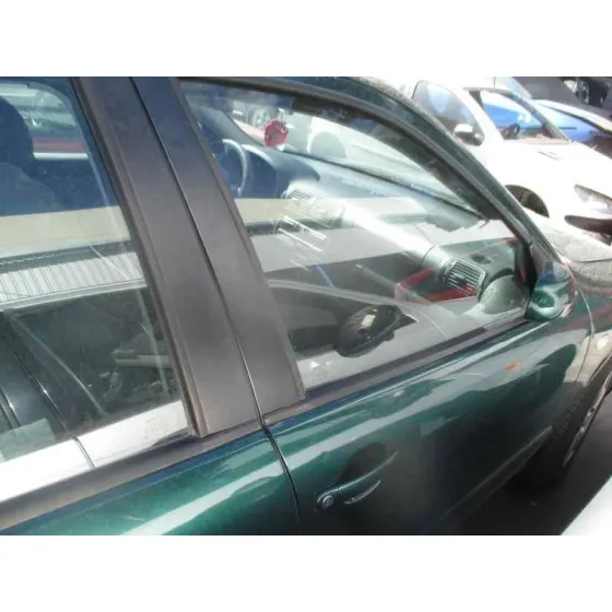 SEAT LEON (1M1) '2000 SIGNO VERDE