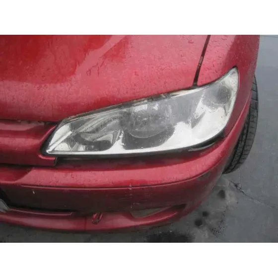 PEUGEOT 306 BERLINA 3/4/5 PUERTAS (S2) '1999 BOULEBARD ROJO