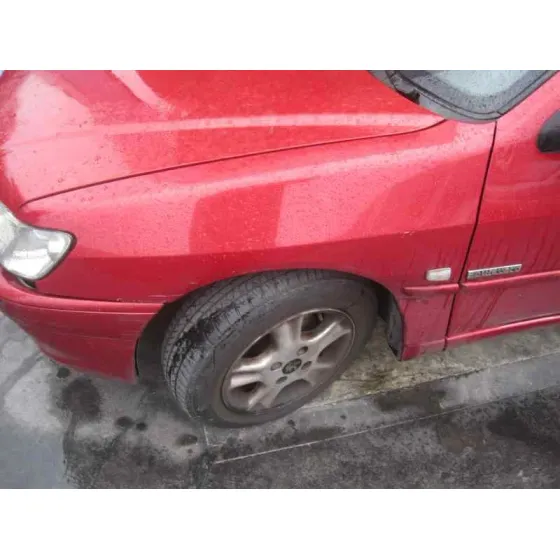 PEUGEOT 306 BERLINA 3/4/5 PUERTAS (S2) '1999 BOULEBARD ROJO