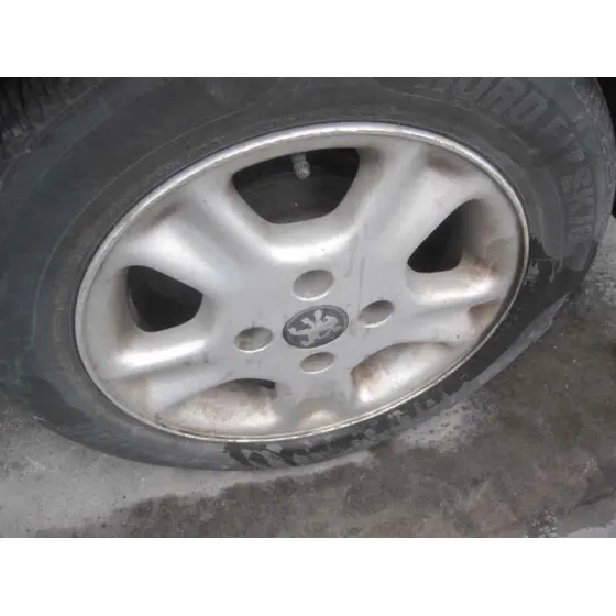 PEUGEOT 306 BERLINA 3/4/5 PUERTAS (S2) '1999 BOULEBARD ROJO