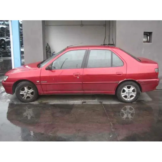 PEUGEOT 306 BERLINA 3/4/5 PUERTAS (S2) '1999 BOULEBARD ROJO