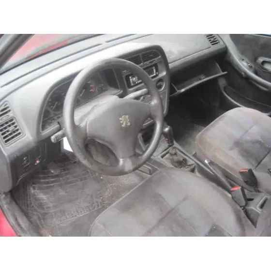 PEUGEOT 306 BERLINA 3/4/5 PUERTAS (S2) '1999 BOULEBARD ROJO