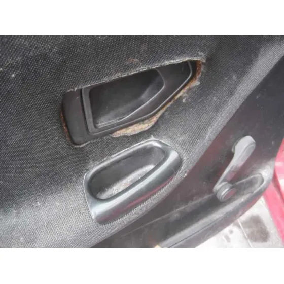 PEUGEOT 306 BERLINA 3/4/5 PUERTAS (S2) '1999 BOULEBARD ROJO