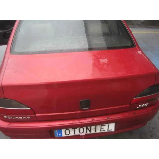 PEUGEOT 306 BERLINA 3/4/5 PUERTAS (S2) '1999 BOULEBARD ROJO