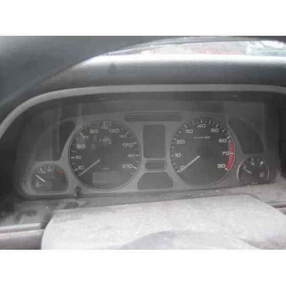 PEUGEOT 306 BERLINA 3/4/5 PUERTAS (S2) '1999 BOULEBARD ROJO