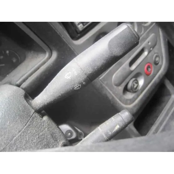 PEUGEOT 306 BERLINA 3/4/5 PUERTAS (S2) '1999 BOULEBARD ROJO