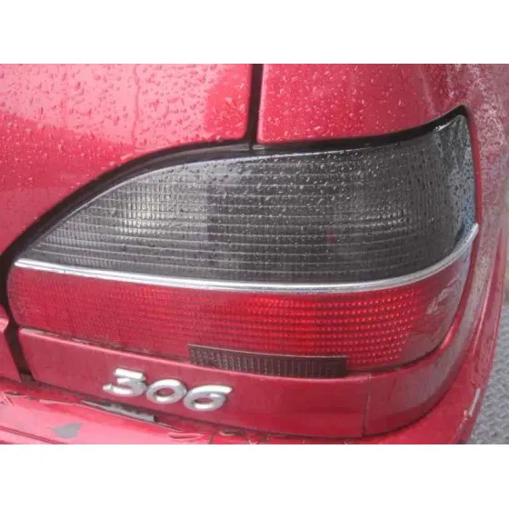 PEUGEOT 306 BERLINA 3/4/5 PUERTAS (S2) '1999 BOULEBARD ROJO