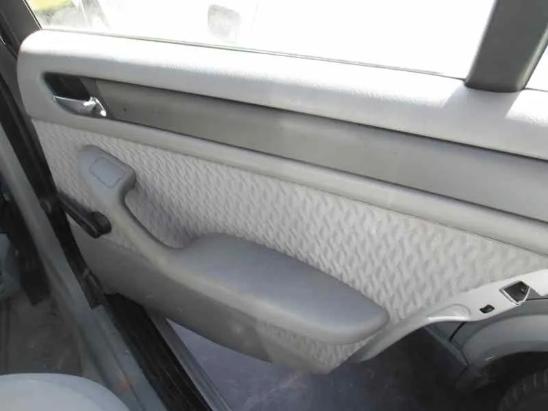 BMW SERIE 3 BERLINA (E46) BMW SERIE 3 BERLINA (E46) '1999 320D PLATA 1998